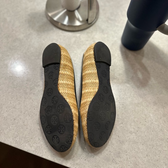 Tory Burch Reva Raffia Straw Logo Ballet Flat - Picture 7 of 11